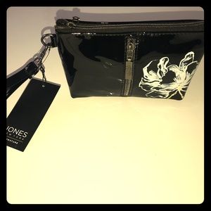 NWT: Jones New York Signature Wristlet/CosmeticBag